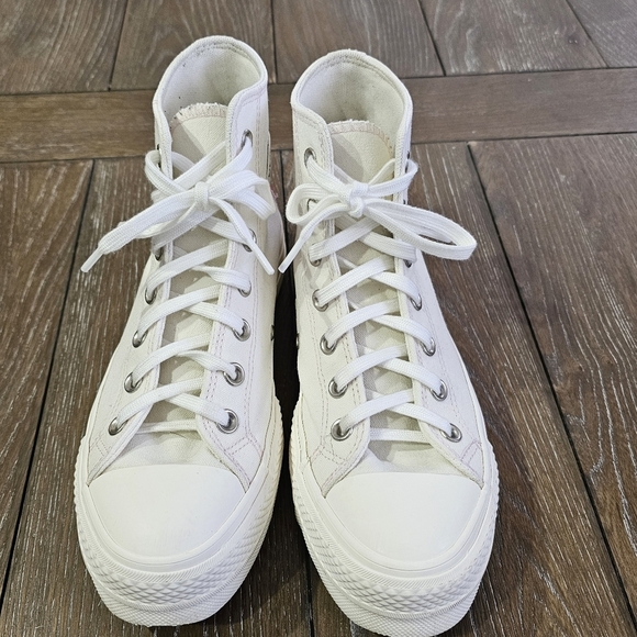 Converse Chuck Taylor All Star Lift Platform Floral Embroidery, Womens size 8.5 - Picture 3 of 14